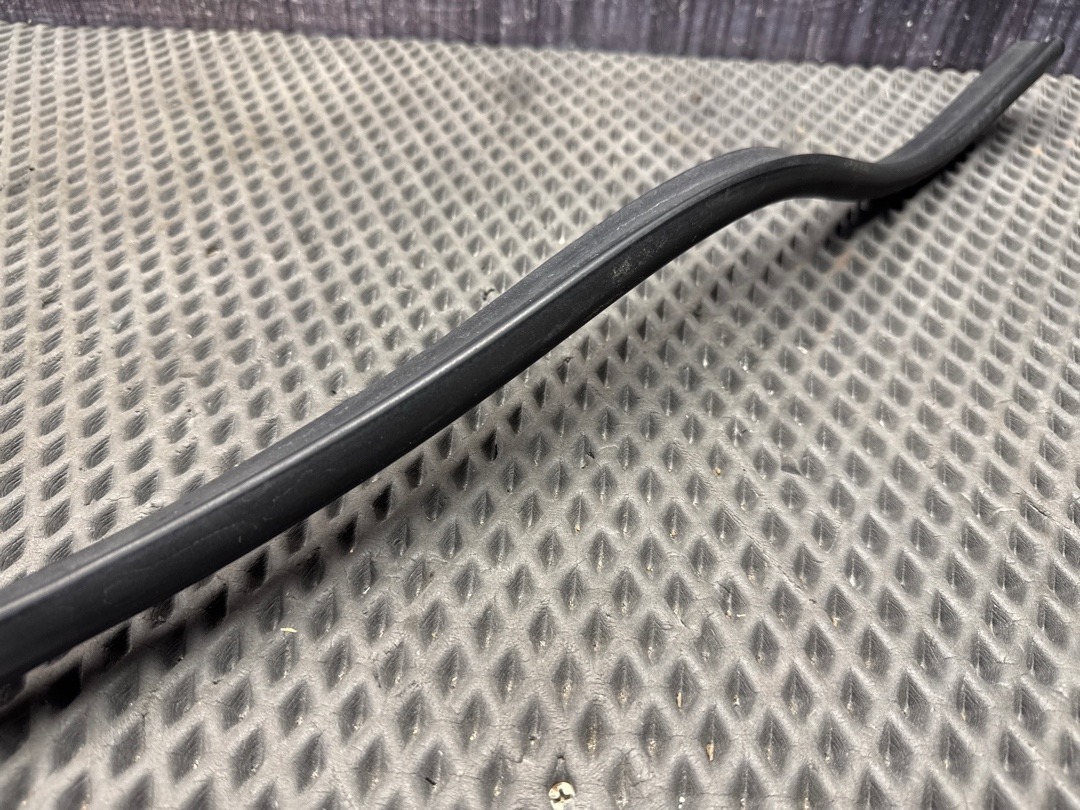 Подкапотный уплотнитель, 920 рублей, Красноярск