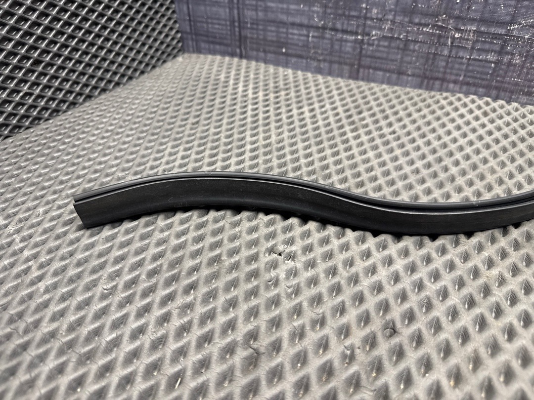 Подкапотный уплотнитель, 920 рублей, Красноярск