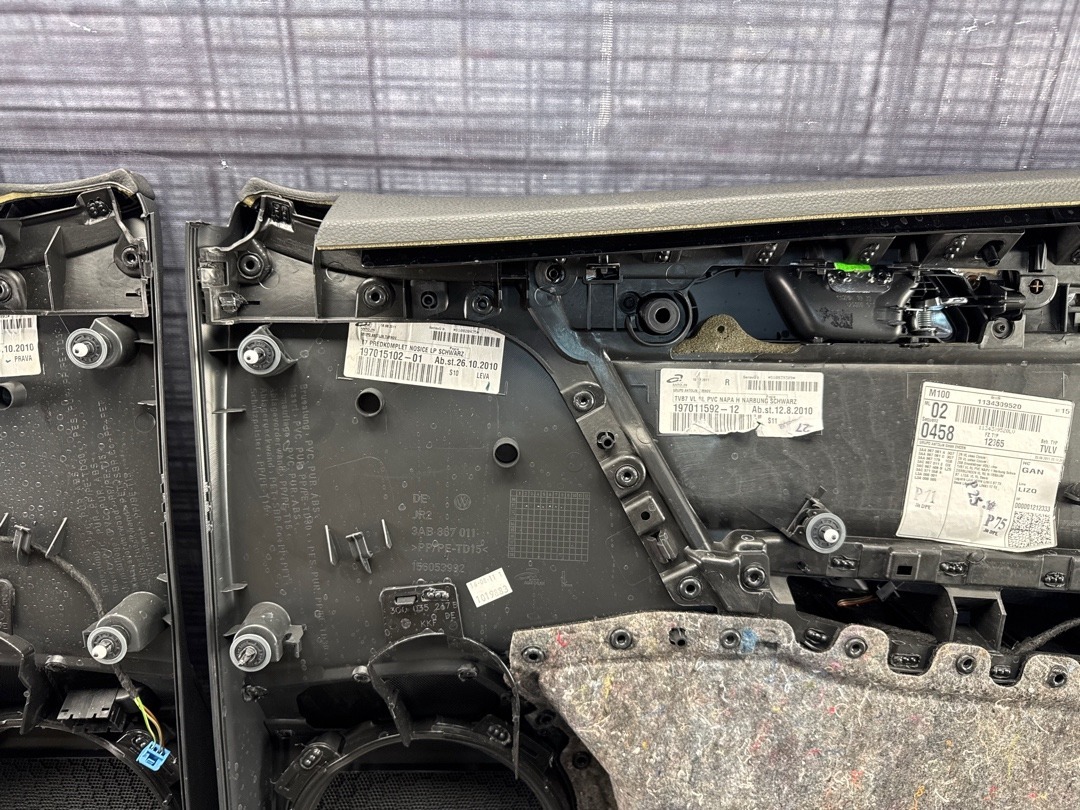 Комплект обшивок дверей, 11920 рублей, Красноярск