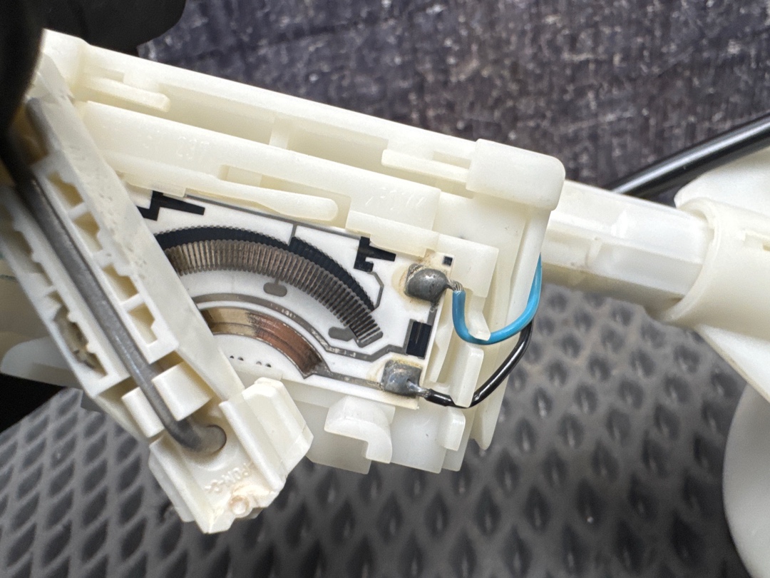 Датчик уровня топлива, 1000 рублей, Красноярск