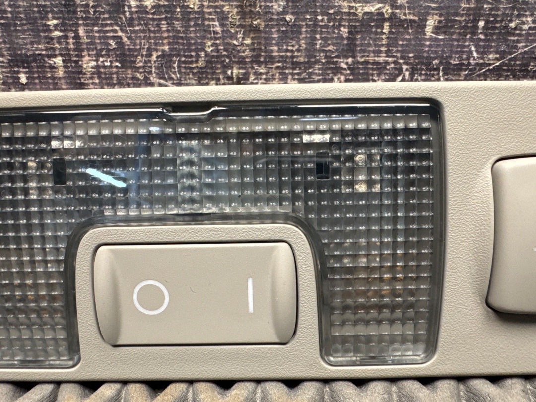 Плафон салона, 500 рублей, Красноярск