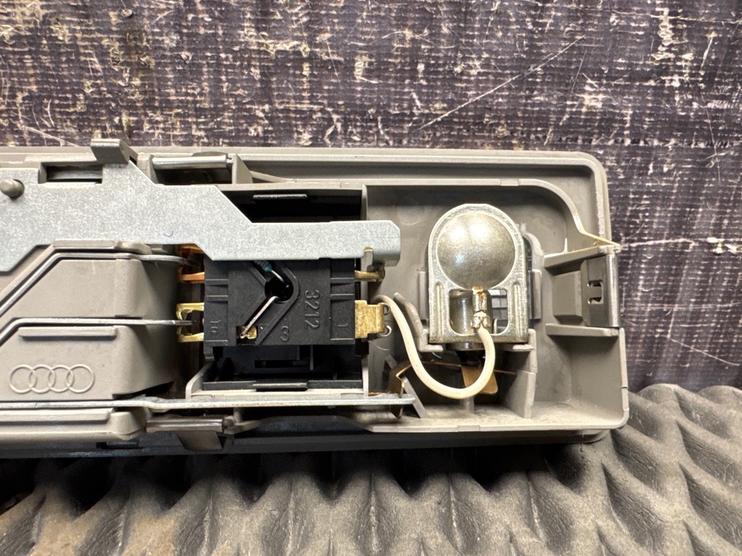 Плафон салона, 500 рублей, Красноярск