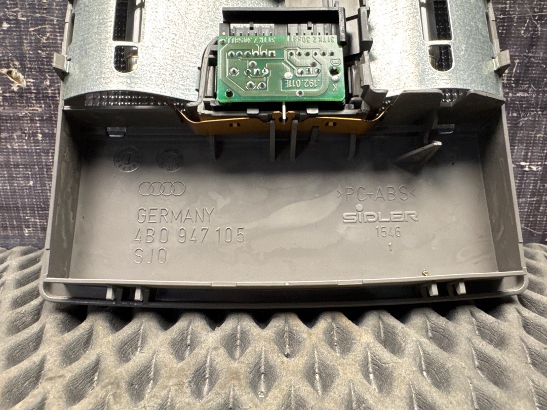 Плафон салона, 600 рублей, Красноярск