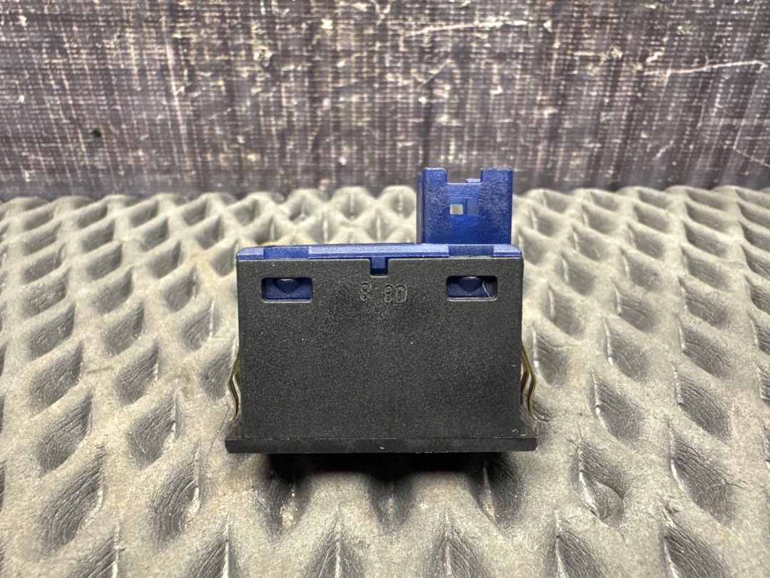 Кнопка ASC, 210 рублей, Красноярск