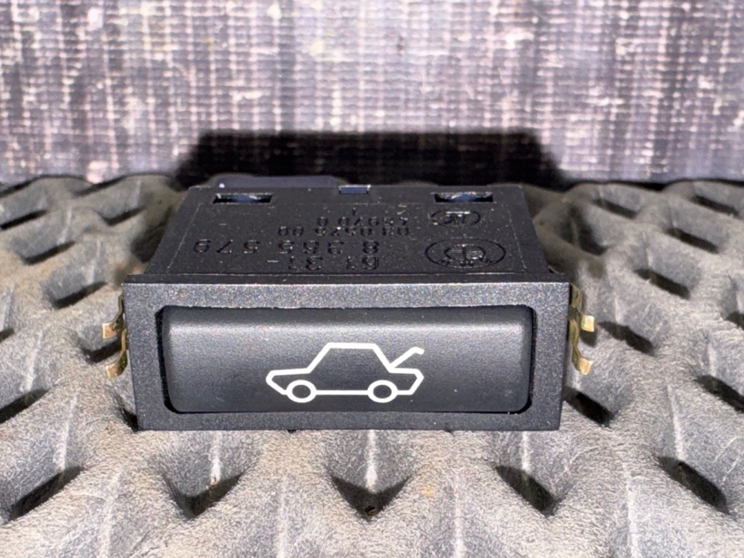 Кнопка открывания багажника, 276 рублей, Красноярск