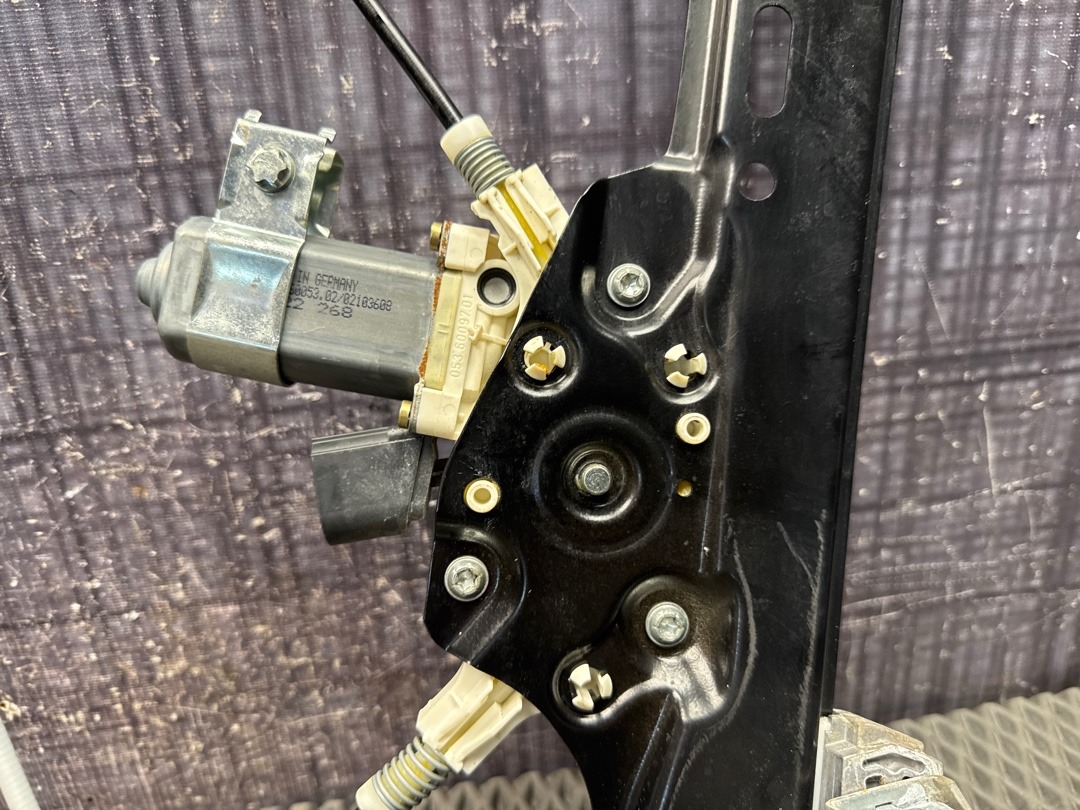 Стеклоподъемник, 1500 рублей, Красноярск