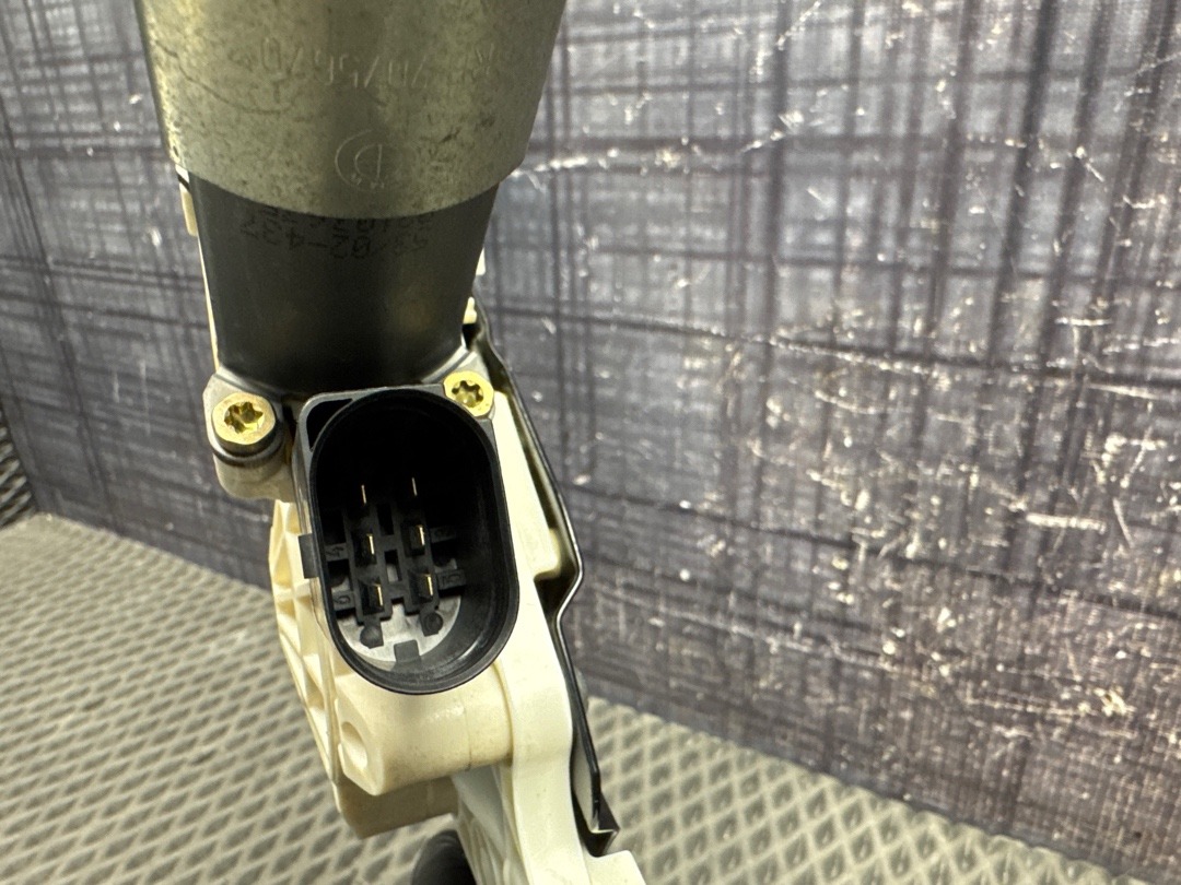 Стеклоподъемник, 1500 рублей, Красноярск