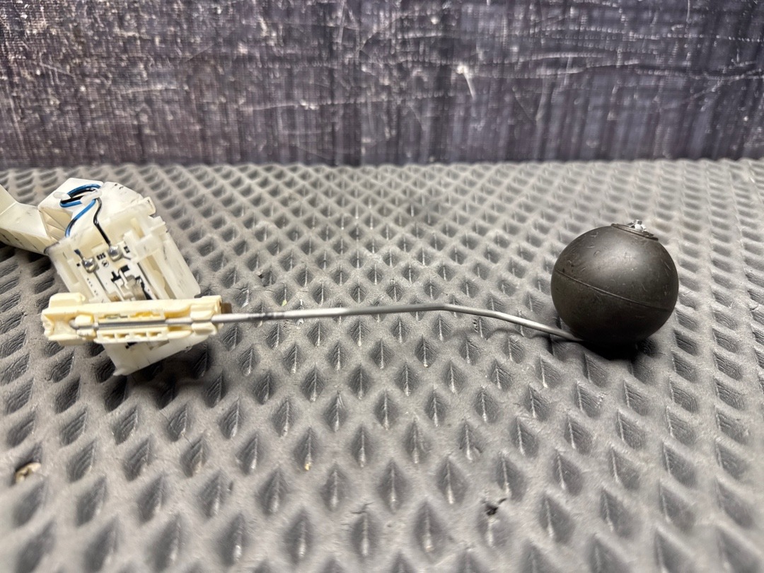 Датчик уровня топлива, 1000 рублей, Красноярск