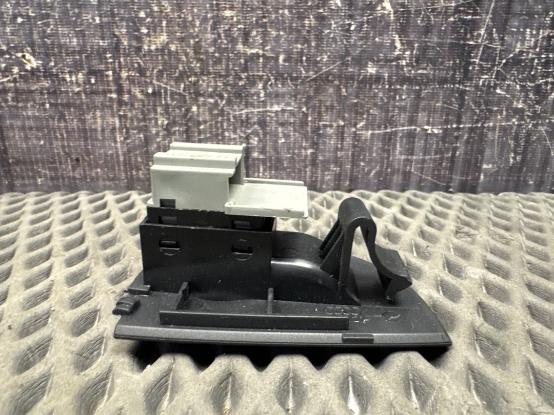 Кнопка стеклоподъемника, 450 рублей, Красноярск