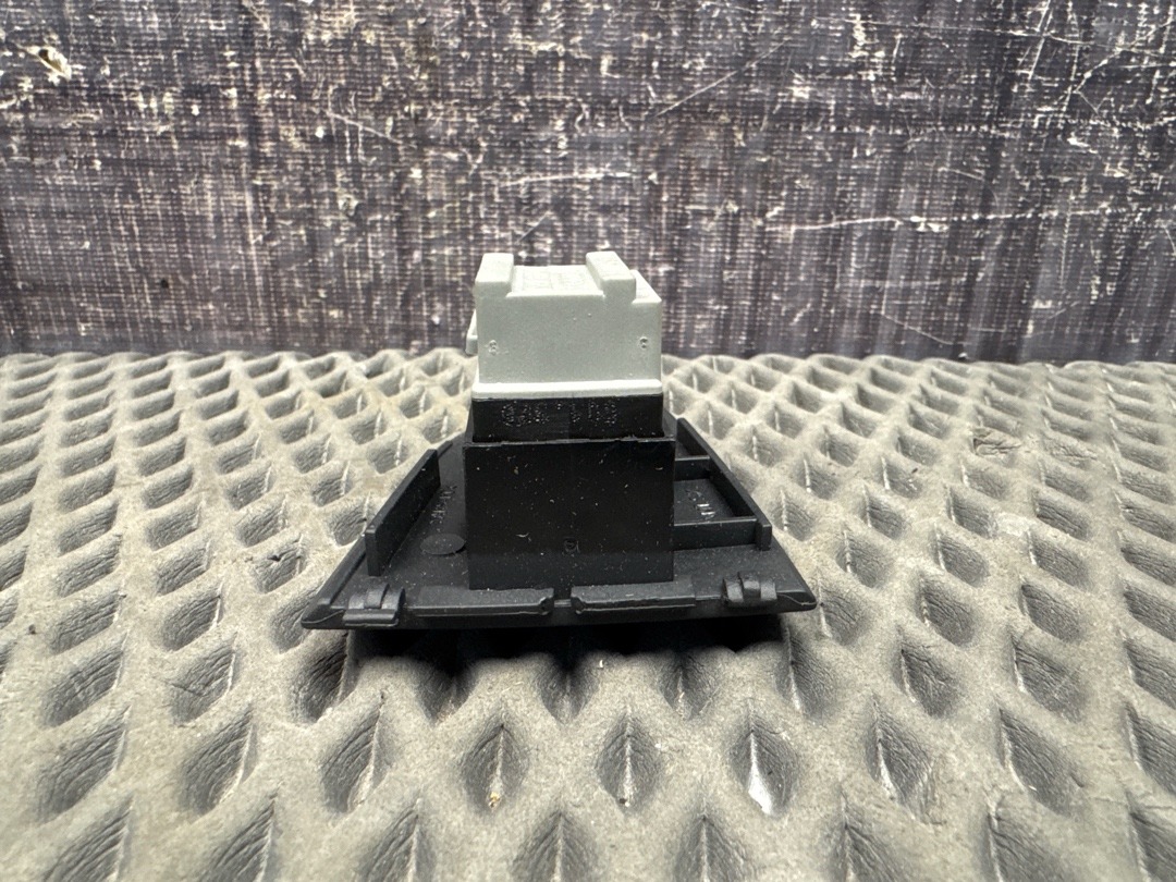 Кнопка стеклоподъемника, 450 рублей, Красноярск