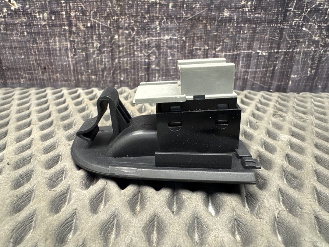 Кнопка стеклоподъемника, 450 рублей, Красноярск