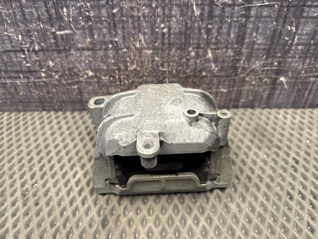 Подушка двигателя, 3730 рублей, Красноярск