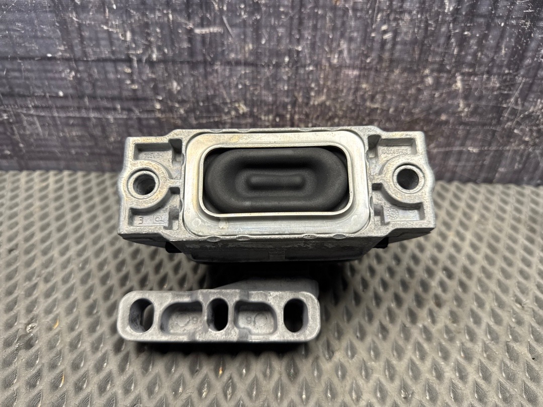 Подушка двигателя, 3730 рублей, Красноярск