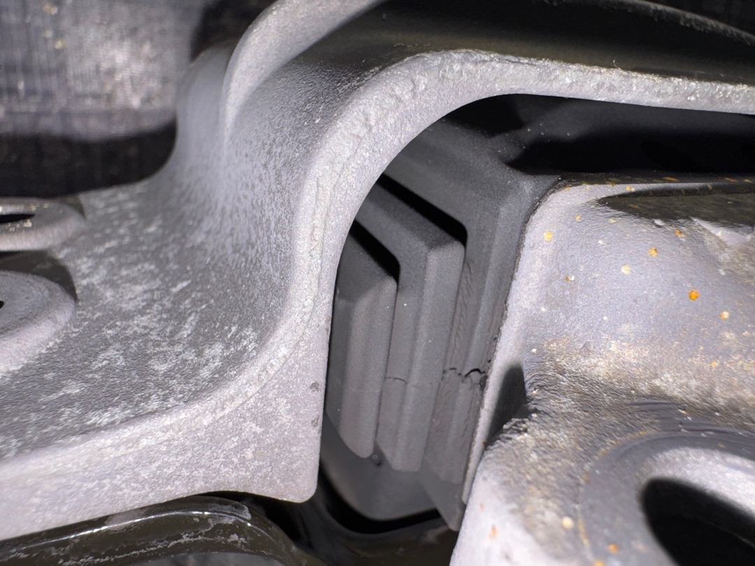 Подушка КПП, 3940 рублей, Красноярск