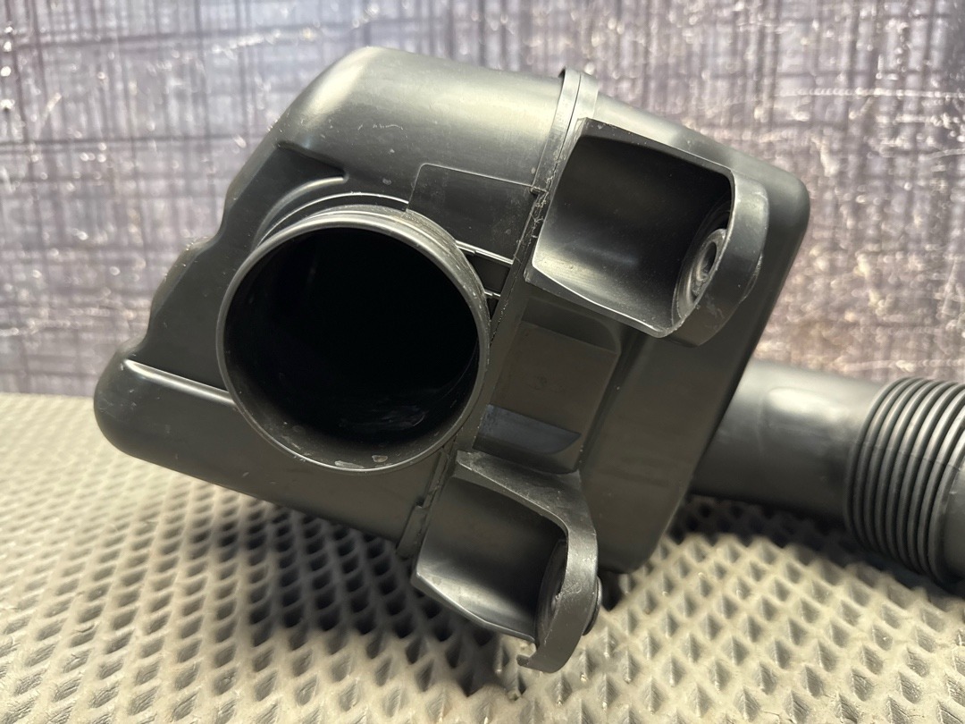 Резонатор воздушного фильтра, 1820 рублей, Красноярск