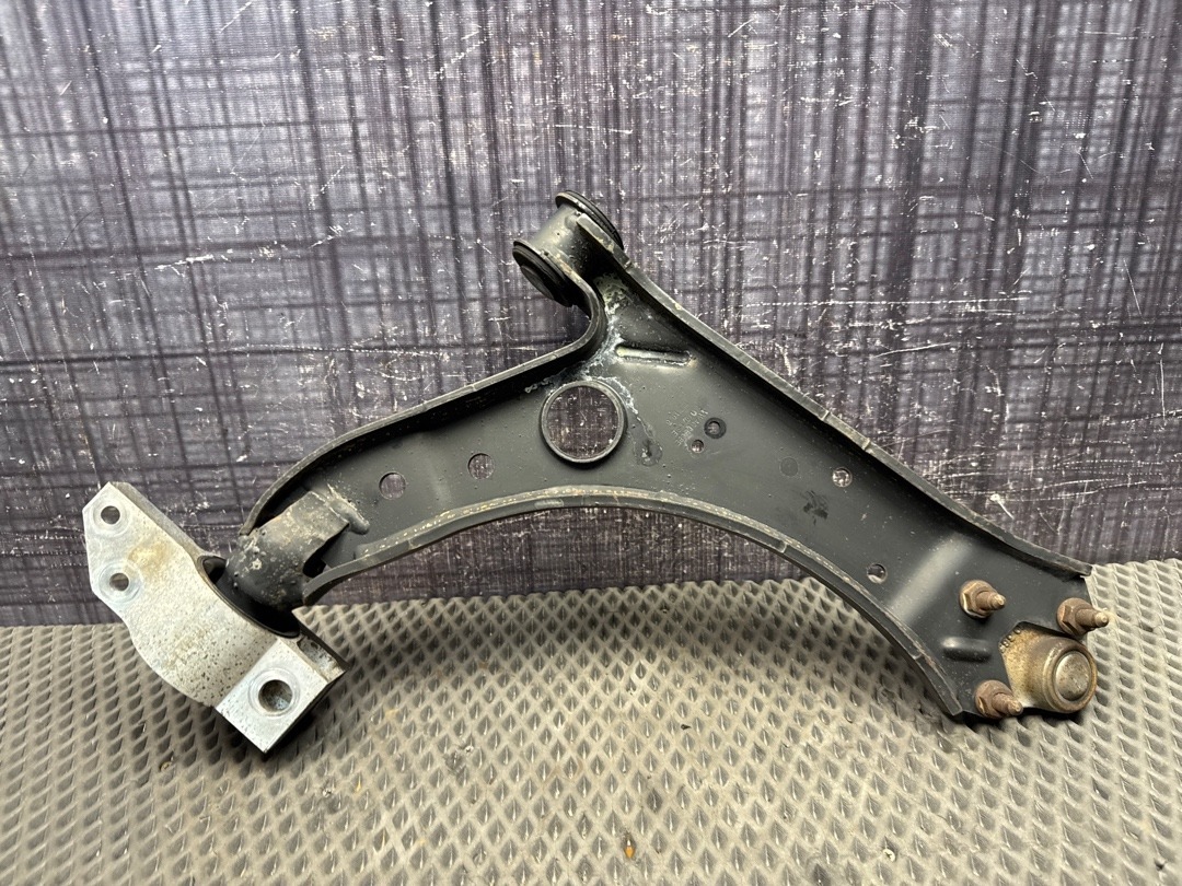 Рычаг подвески, 3140 рублей, Красноярск