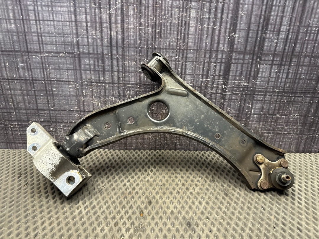 Рычаг подвески, 3140 рублей, Красноярск