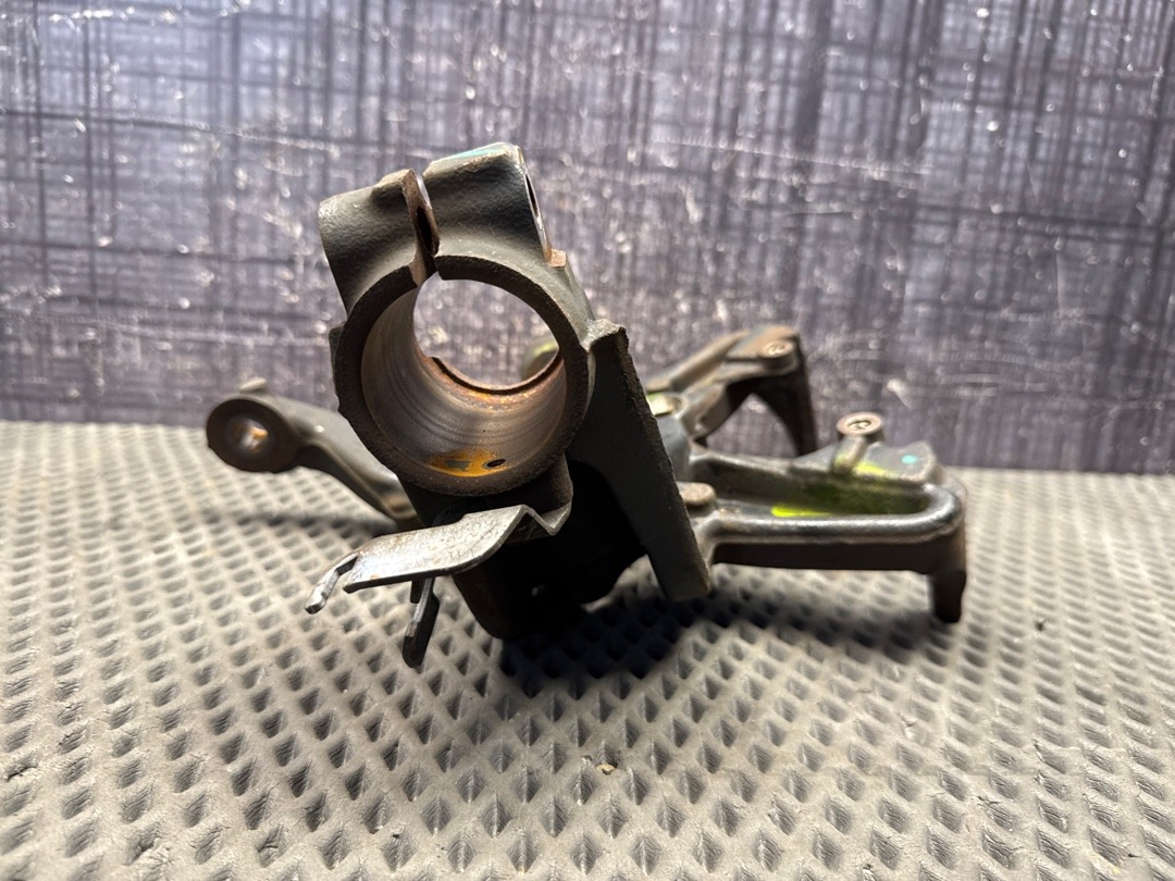 Поворотный кулак, 2370 рублей, Красноярск