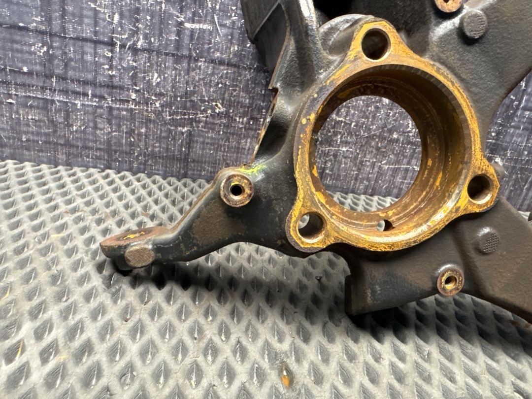 Поворотный кулак, 2370 рублей, Красноярск