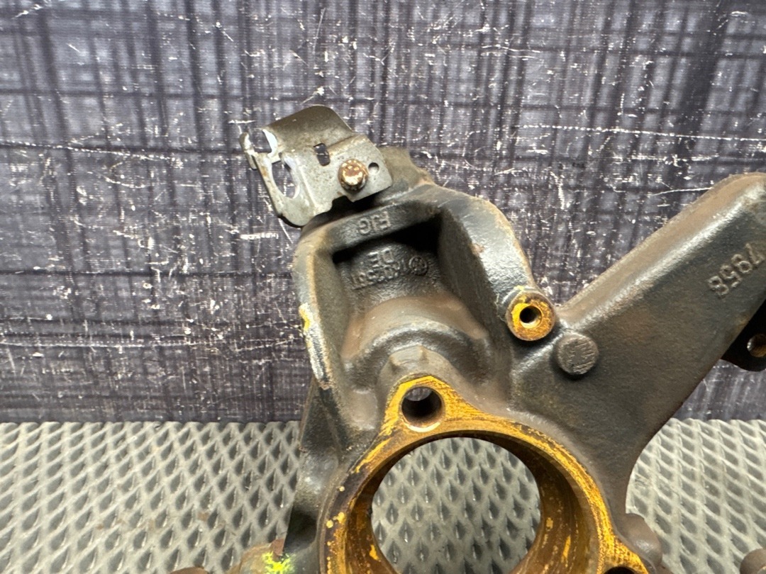 Поворотный кулак, 2370 рублей, Красноярск