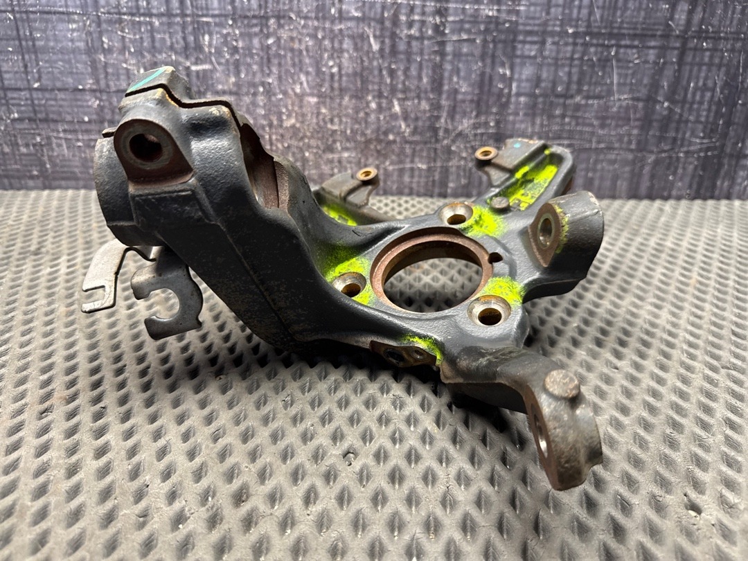 Поворотный кулак, 2370 рублей, Красноярск