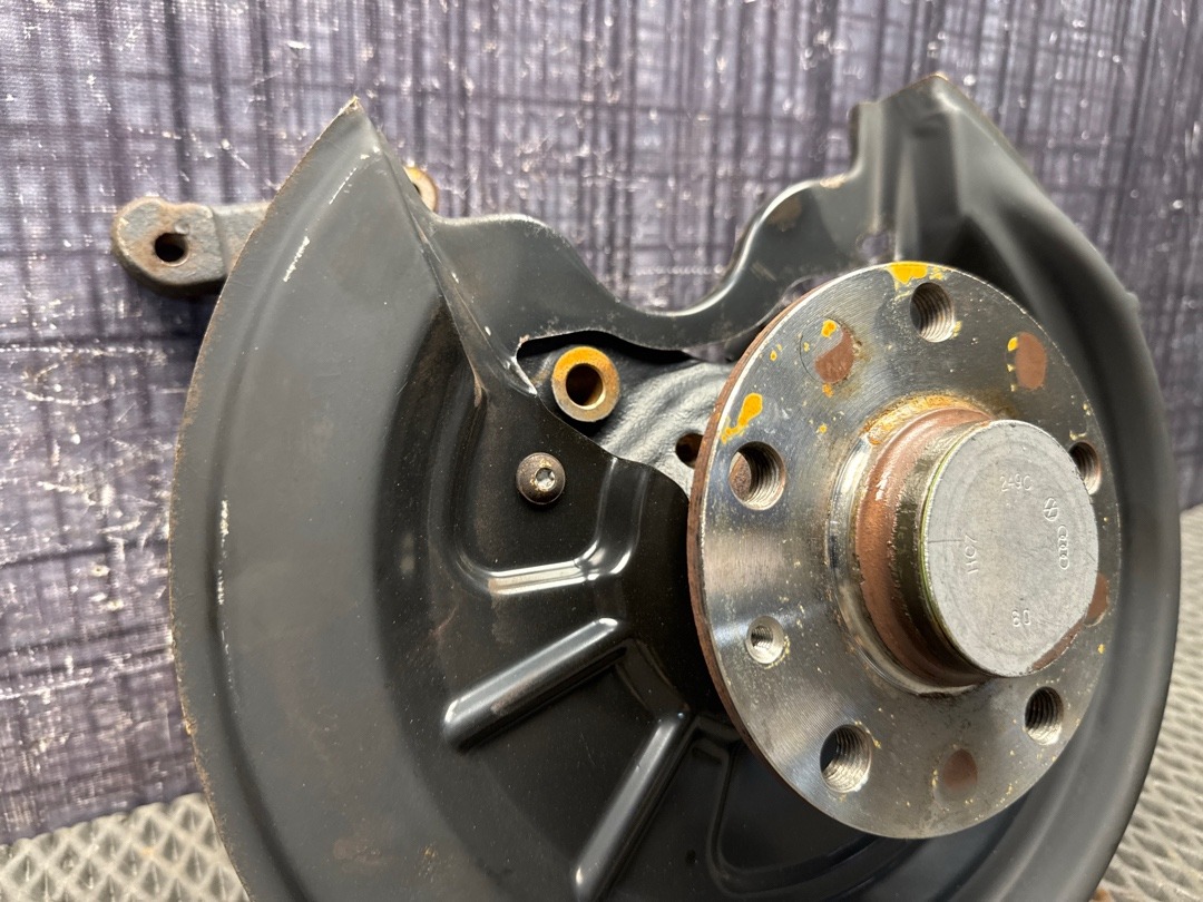 Поворотный кулак, 3680 рублей, Красноярск