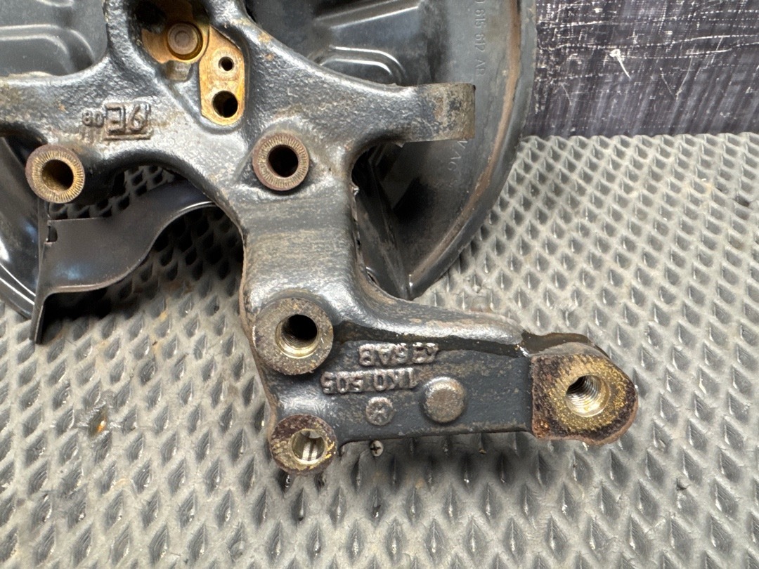 Поворотный кулак, 3680 рублей, Красноярск