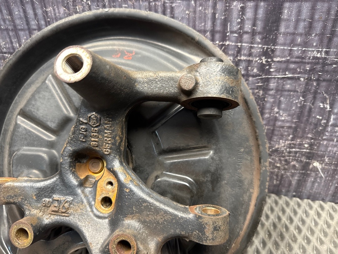 Поворотный кулак, 3680 рублей, Красноярск