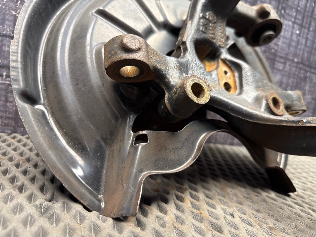 Поворотный кулак, 3680 рублей, Красноярск