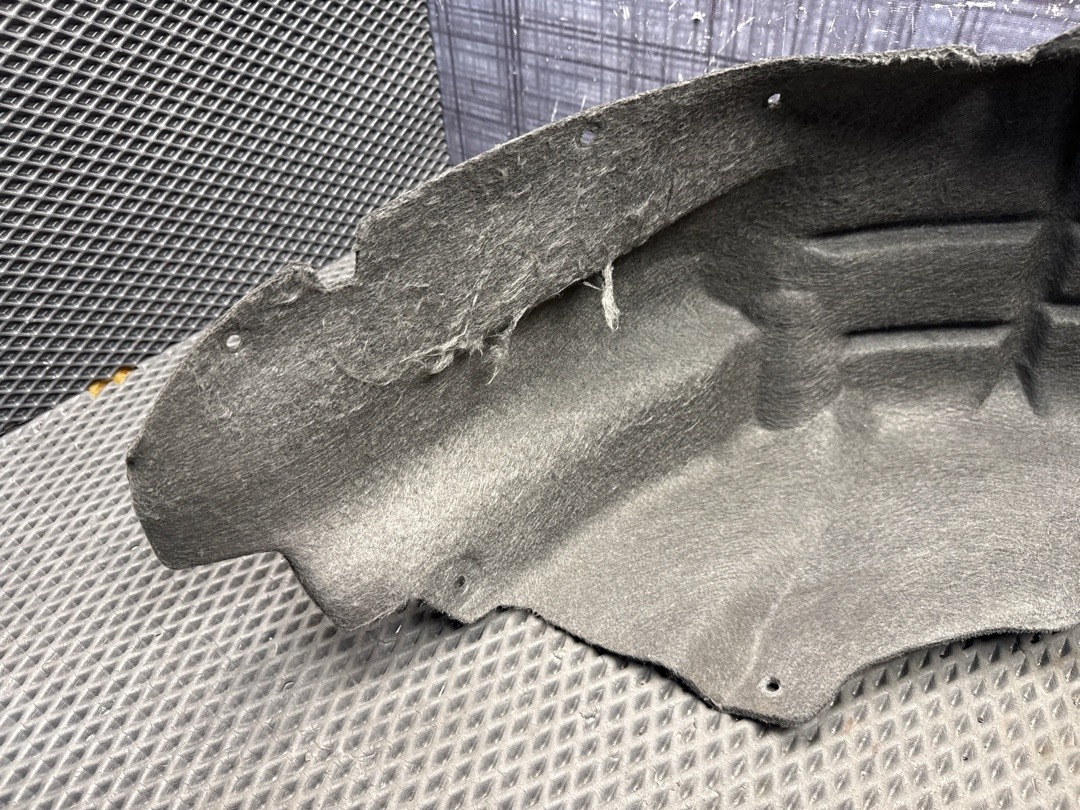 Подкрылок, 2710 рублей, Красноярск