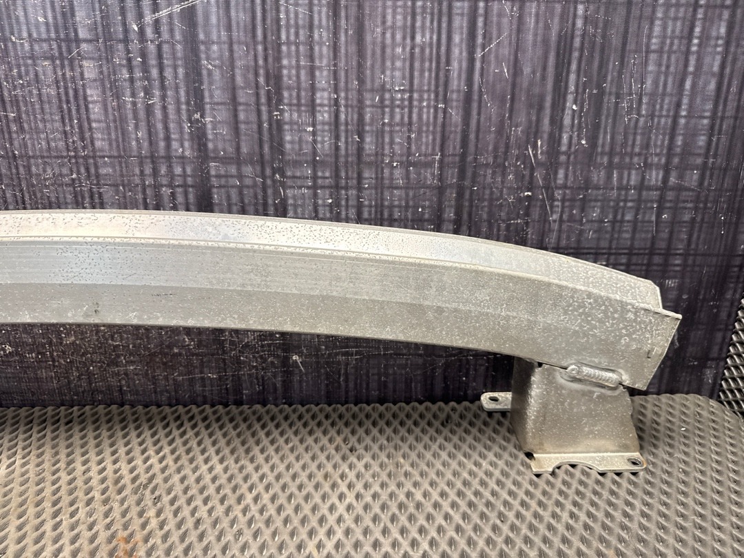 Усилитель бампера, 1630 рублей, Красноярск