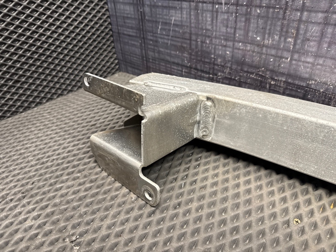 Усилитель бампера, 1630 рублей, Красноярск