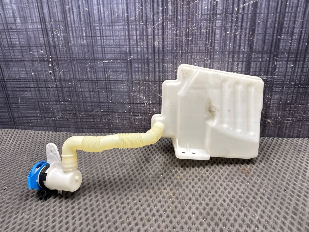 Бачок омывателя, 3140 рублей, Красноярск