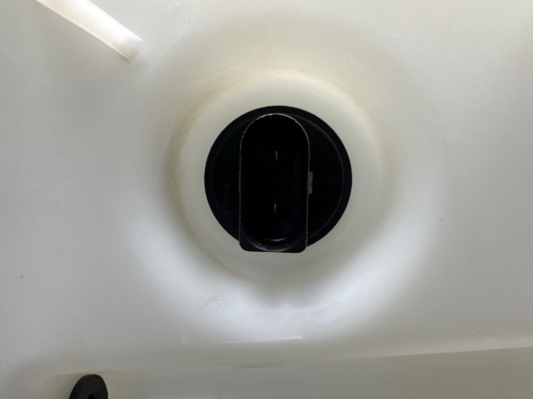 Бачок омывателя, 3140 рублей, Красноярск