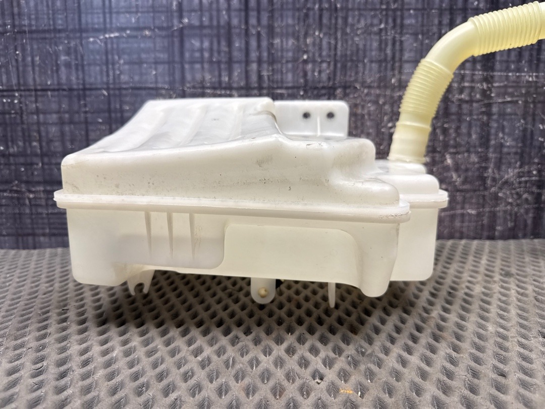 Бачок омывателя, 3140 рублей, Красноярск