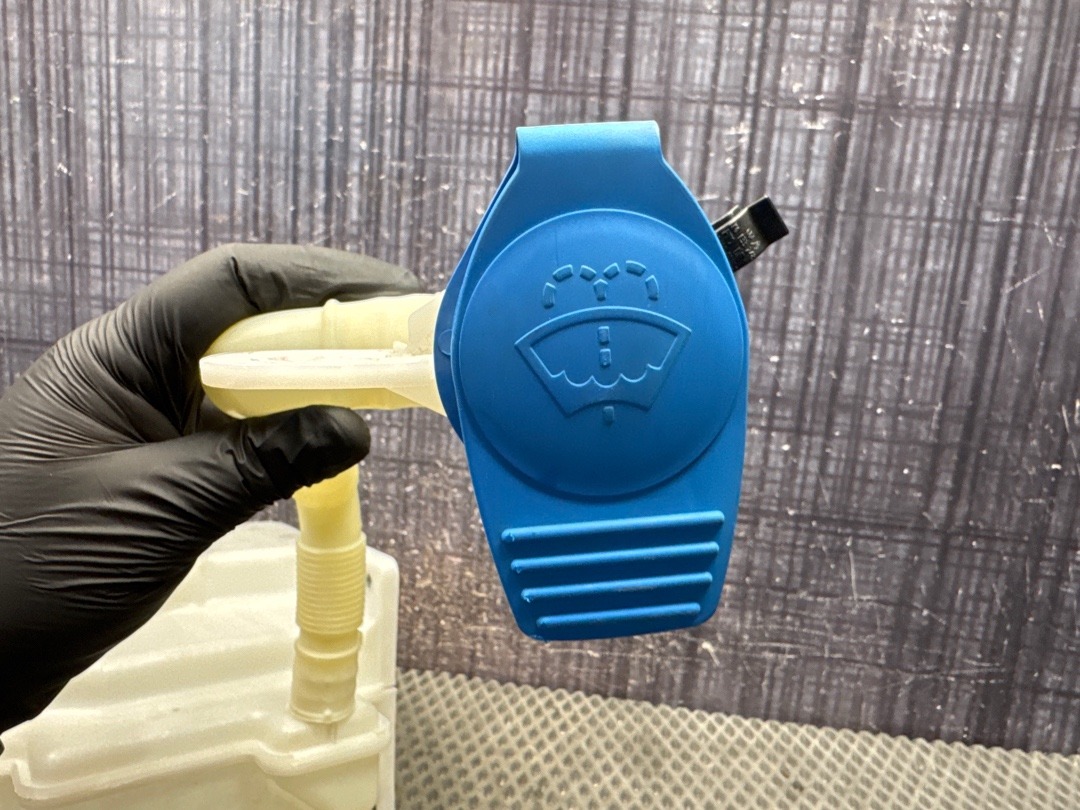 Бачок омывателя, 3140 рублей, Красноярск