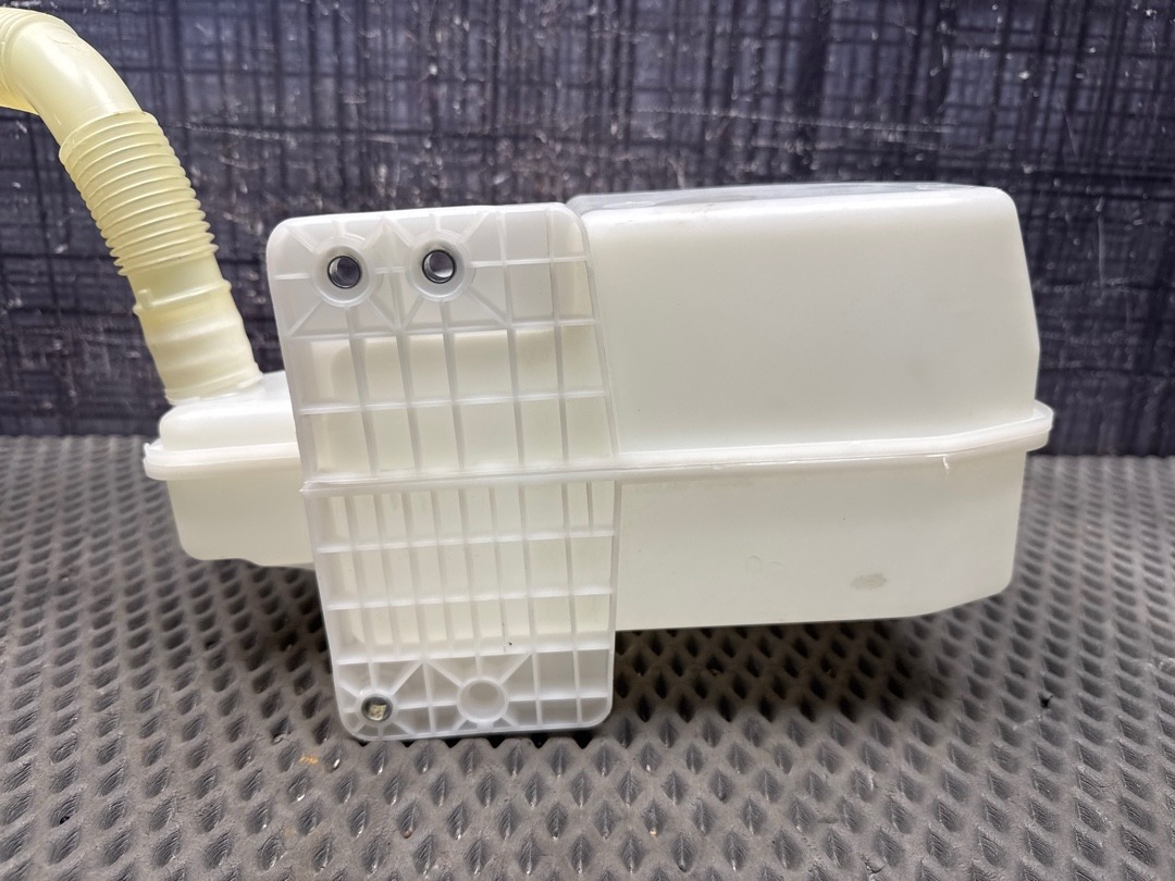 Бачок омывателя, 3140 рублей, Красноярск