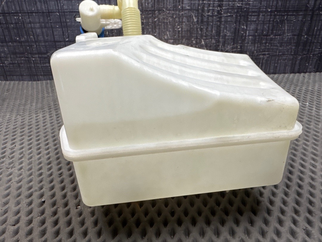 Бачок омывателя, 3140 рублей, Красноярск