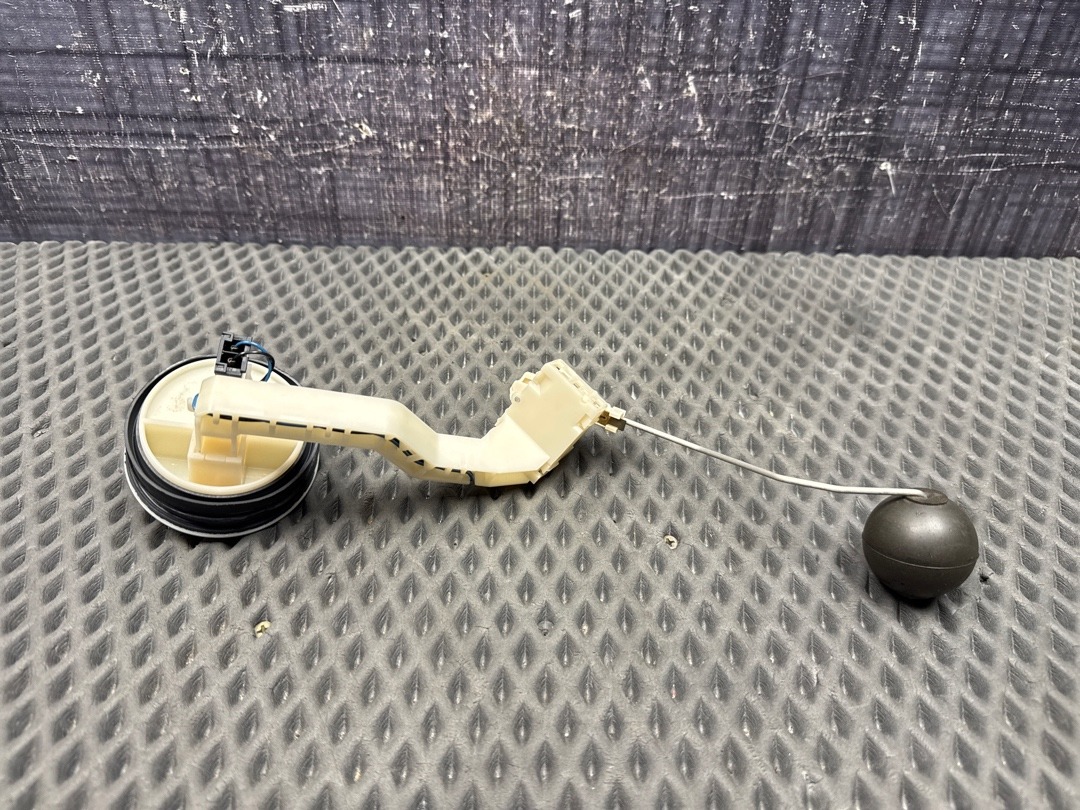 Датчик уровня топлива, 1000 рублей, Красноярск