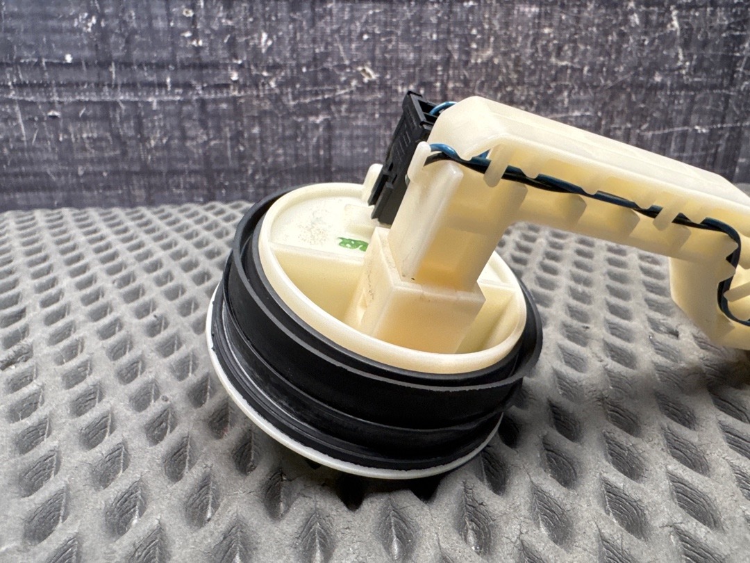 Датчик уровня топлива, 1000 рублей, Красноярск