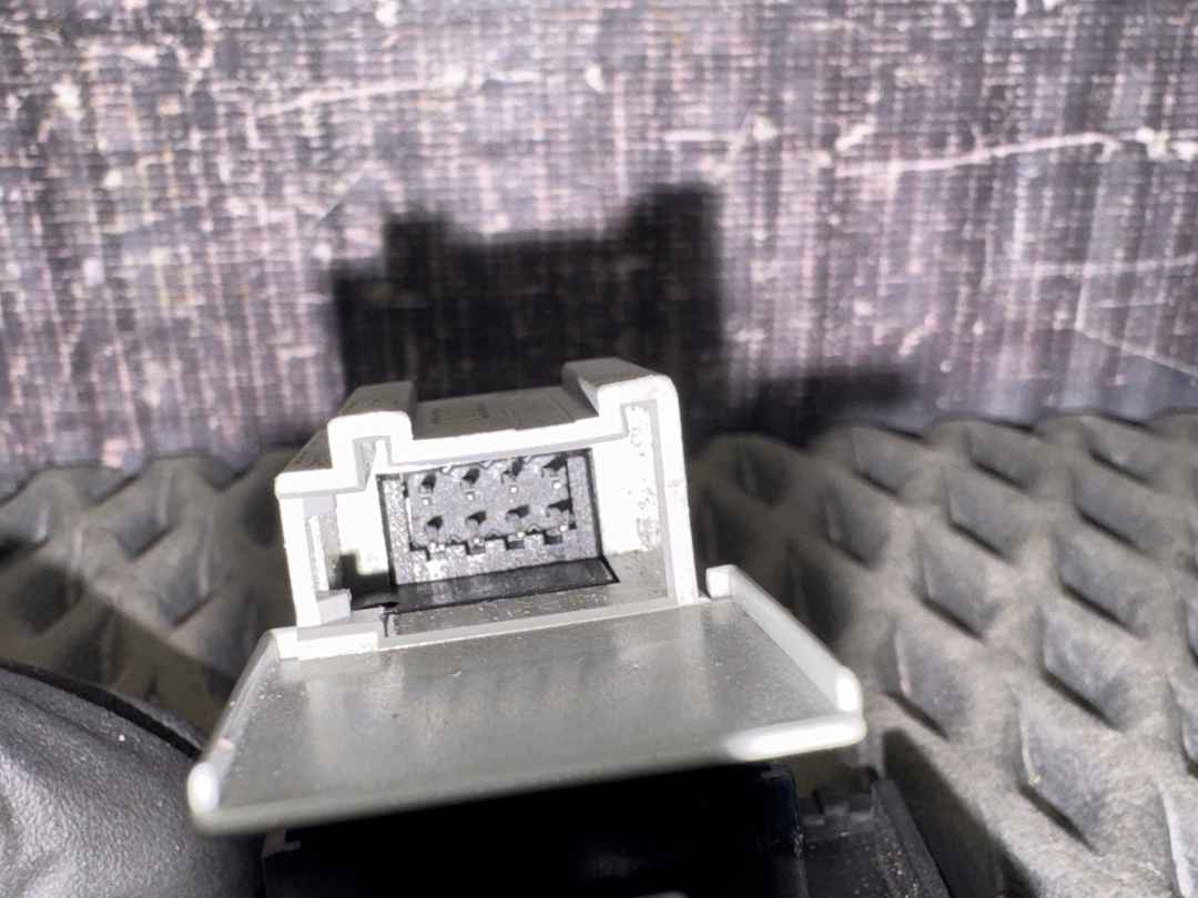 Кнопка стеклоподъемника, 450 рублей, Красноярск