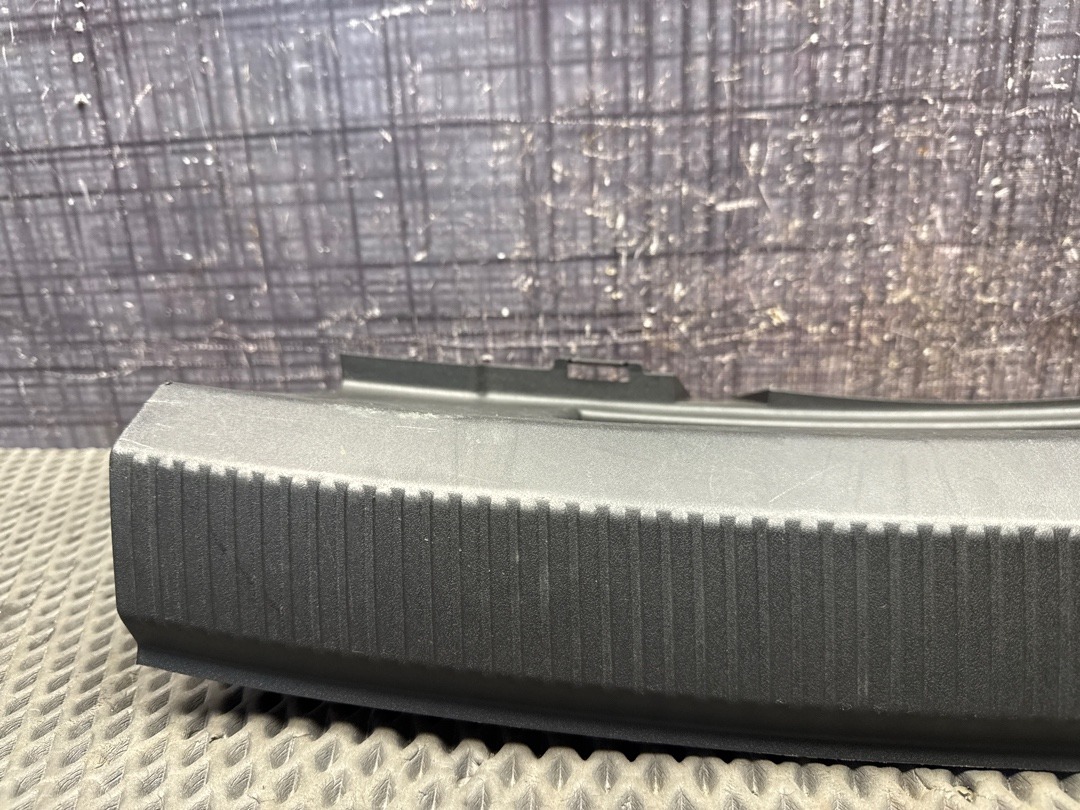 Пластик багажника, 1330 рублей, Красноярск