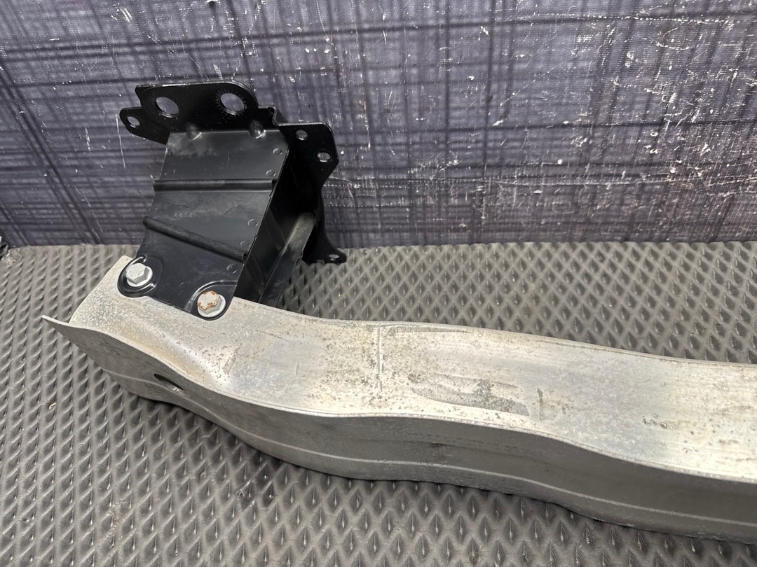 Усилитель бампера, 2720 рублей, Красноярск