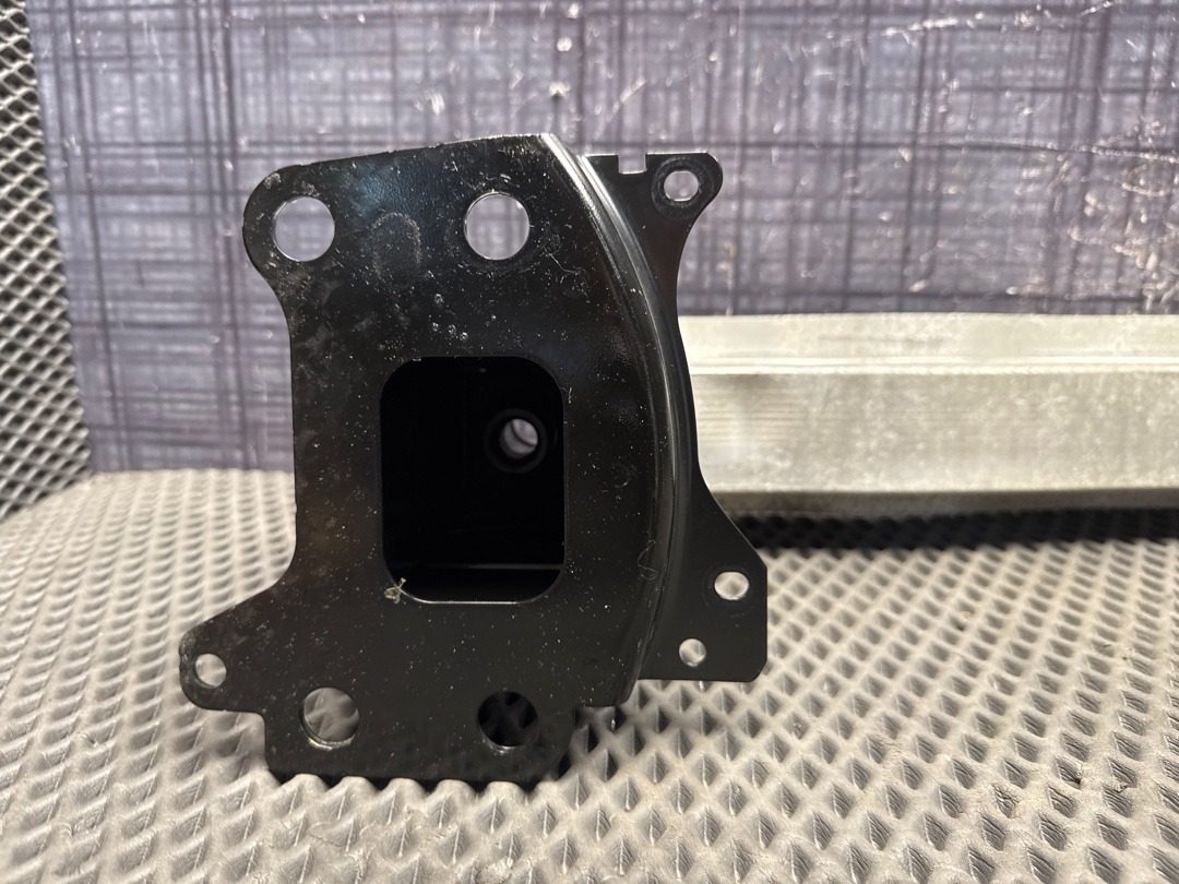 Усилитель бампера, 2720 рублей, Красноярск