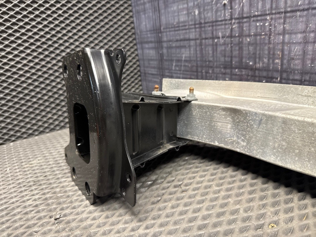 Усилитель бампера, 2720 рублей, Красноярск