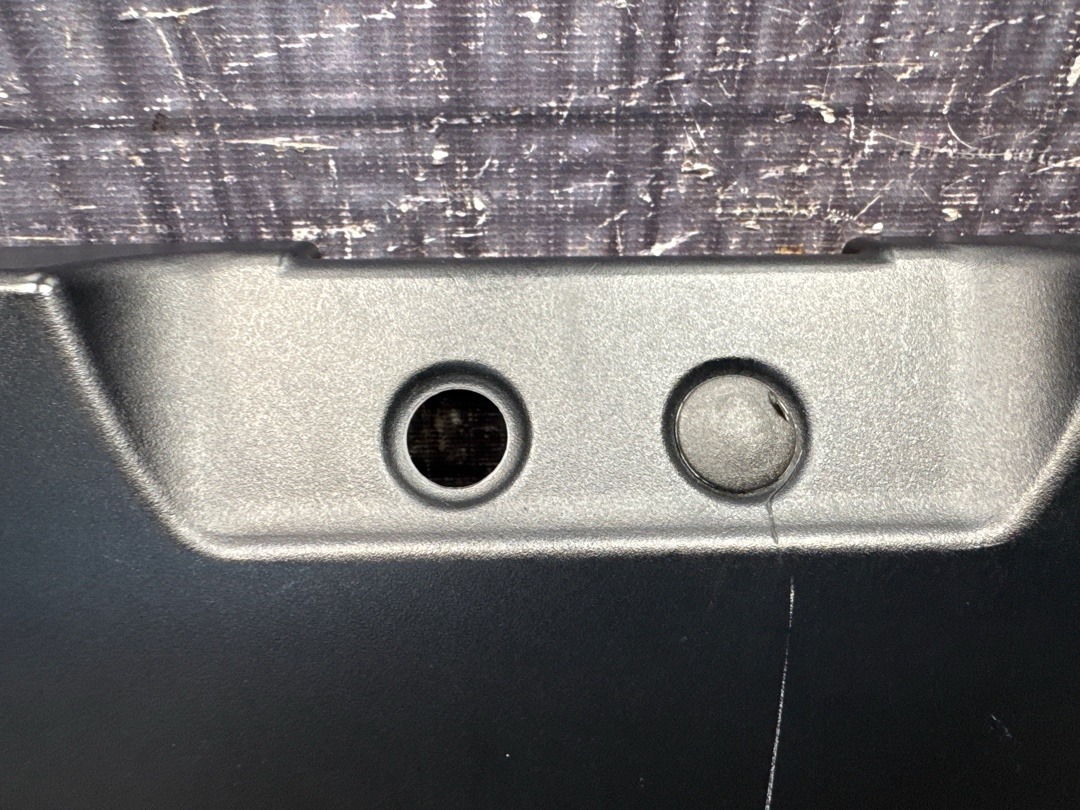 Пластик багажника, 480 рублей, Красноярск