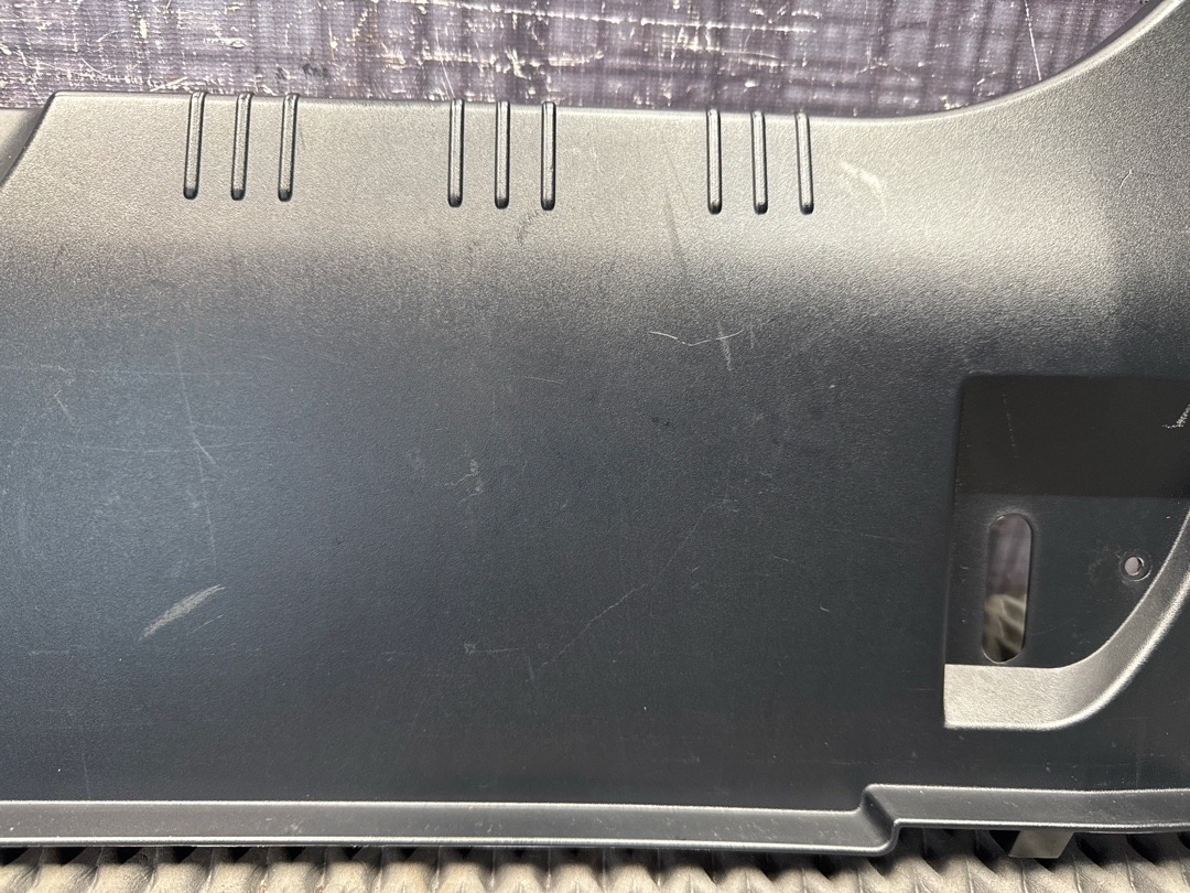 Пластик багажника, 480 рублей, Красноярск