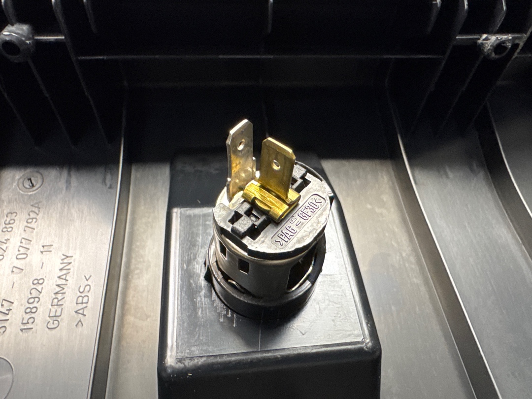 Пластик багажника, 480 рублей, Красноярск