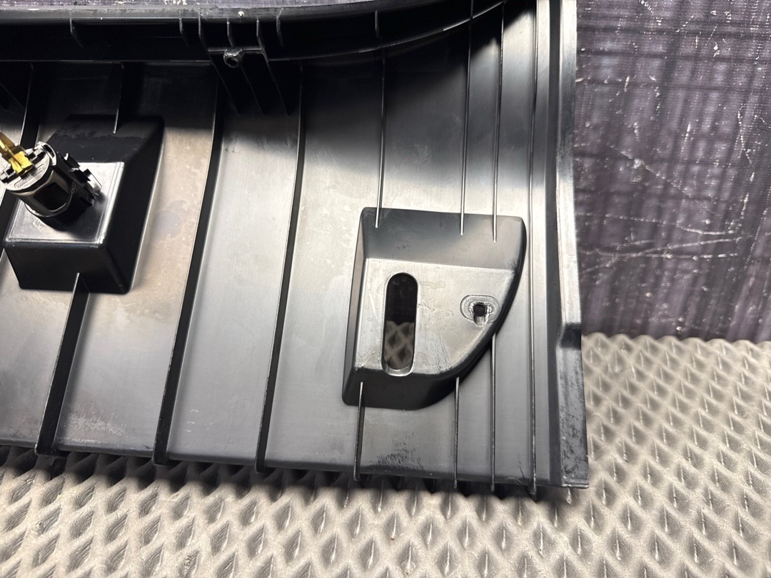 Пластик багажника, 480 рублей, Красноярск