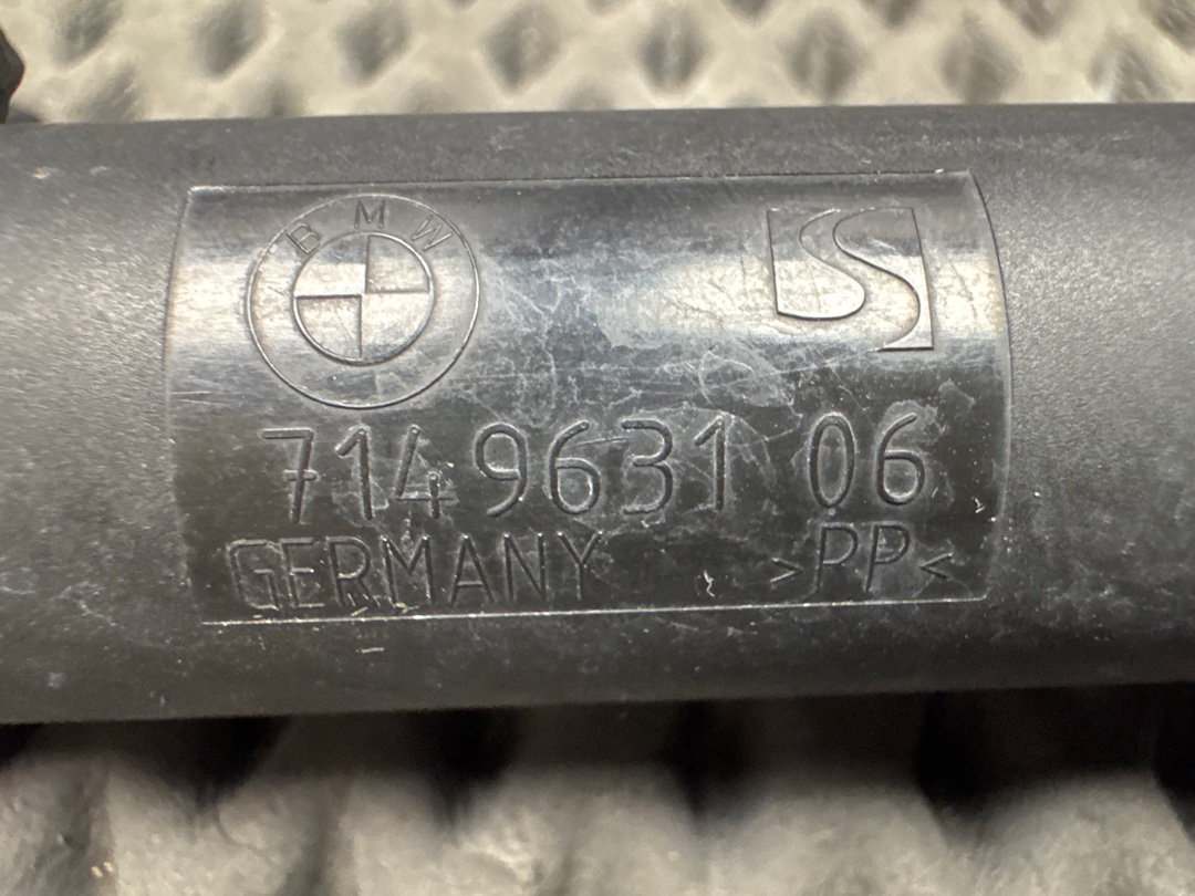 Амортизатор багажника, 400 рублей, Красноярск